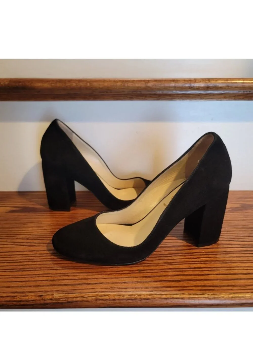 BUTTER Made In Italy Black Ladies Business Dress Shoes Suede Chunky Heels sz 7